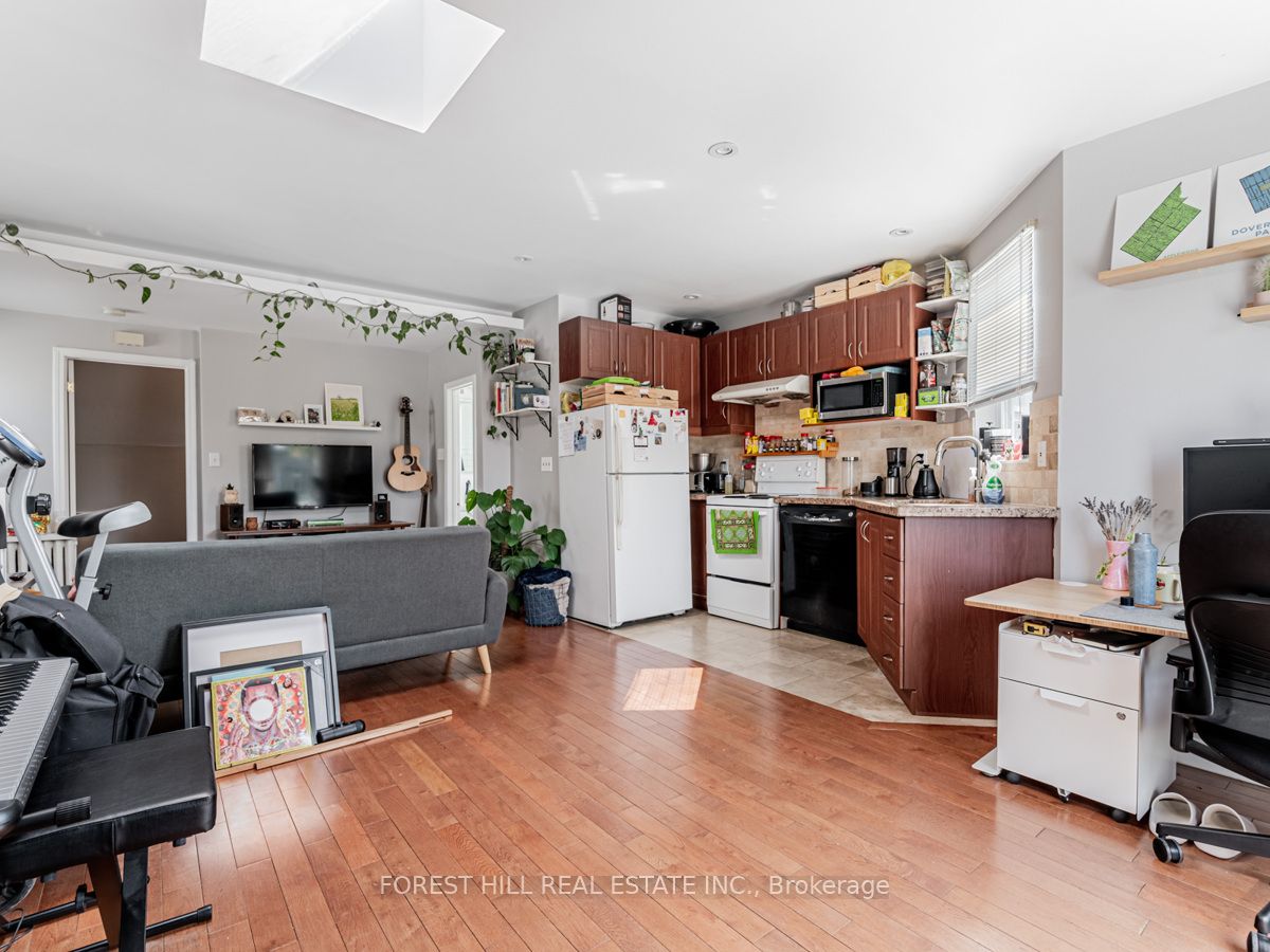 12 Salem Avenue 3