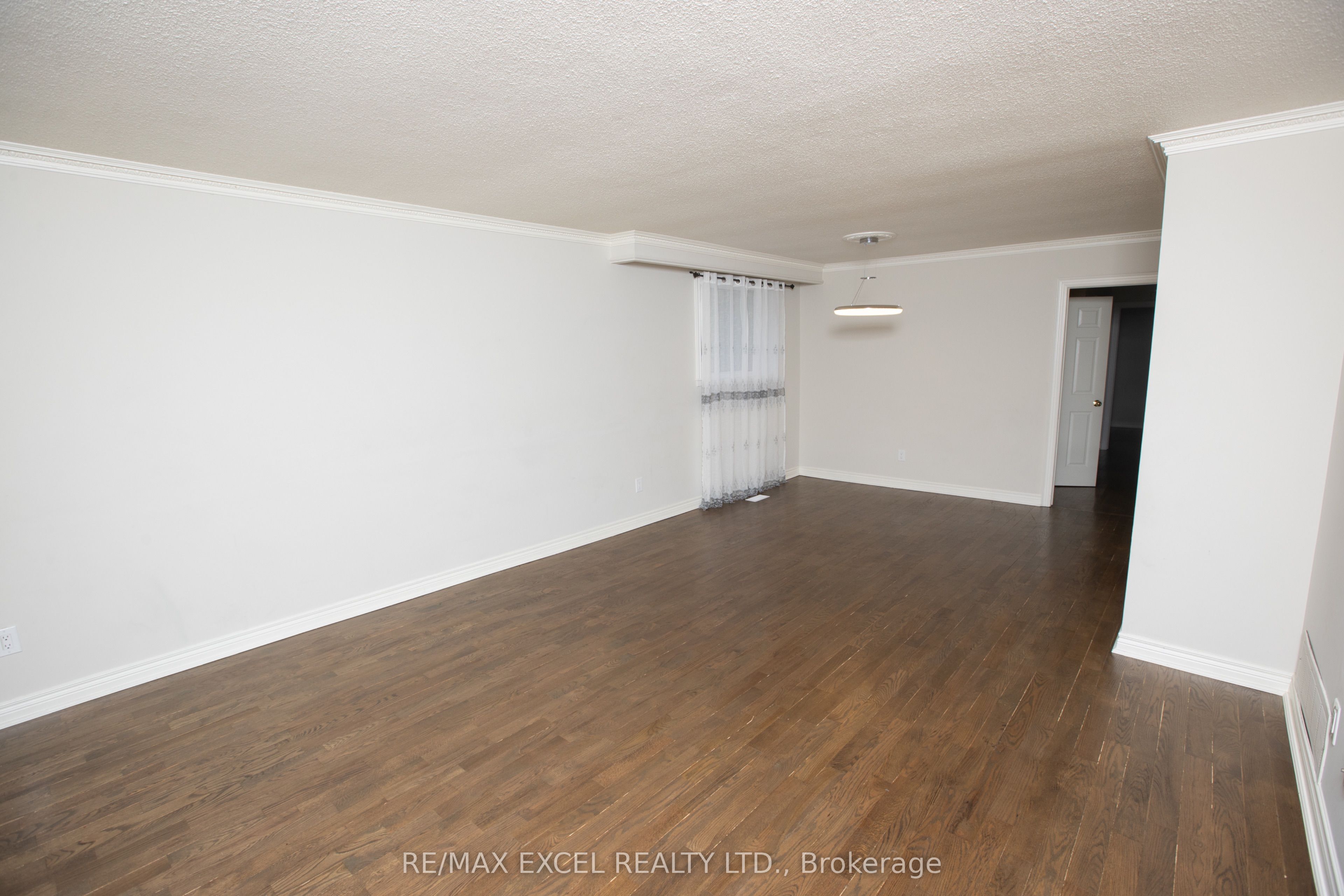 387 Crosby Avenue Main Floor