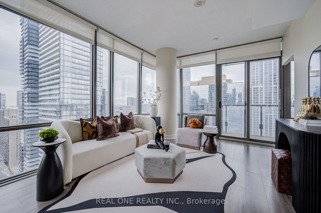 Photo of 38 Grenville Street #3107, Toronto, ON M4Y 1A5 (MLS # C13109010)
