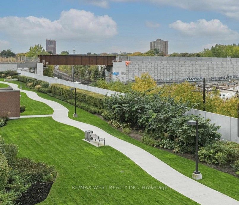 1410 Dupont Street 707