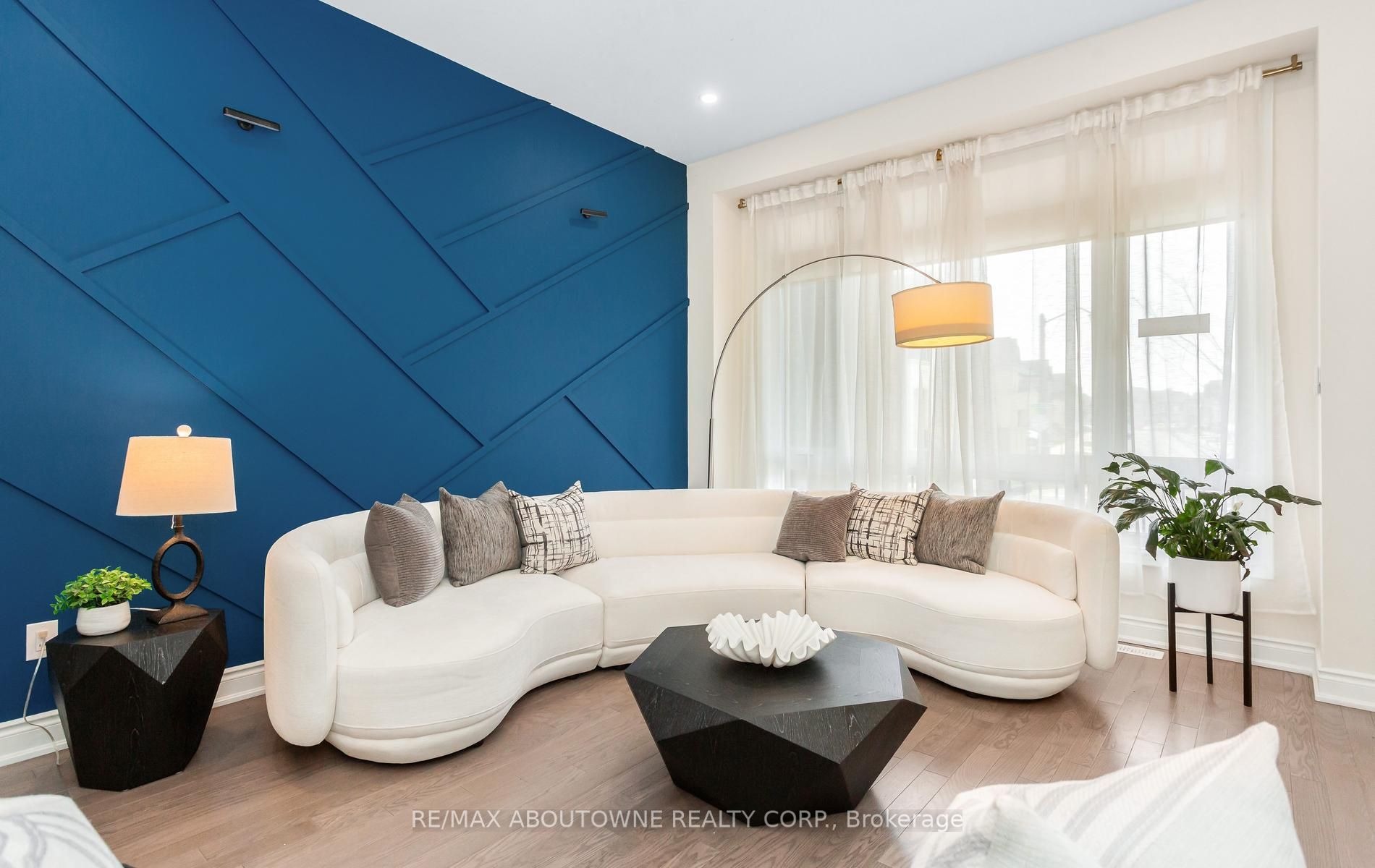 3294 Millicent Avenue