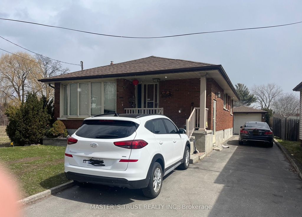 Photo of 5568 Drummond Road, Niagara Falls, ON L2G 4L3 (MLS # X13045380)