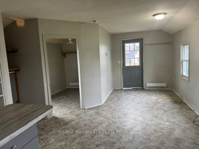 10818 Lakeshore Road W