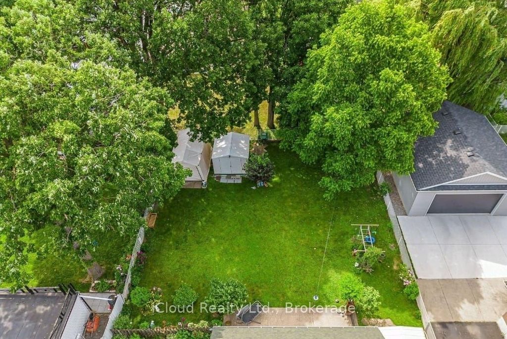Photo of 215 Elmwood Crescent, Milton, ON L9T 1C3 (MLS # W12365065)