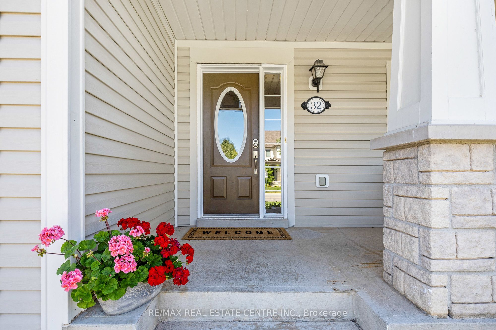 32 Tanners Drive