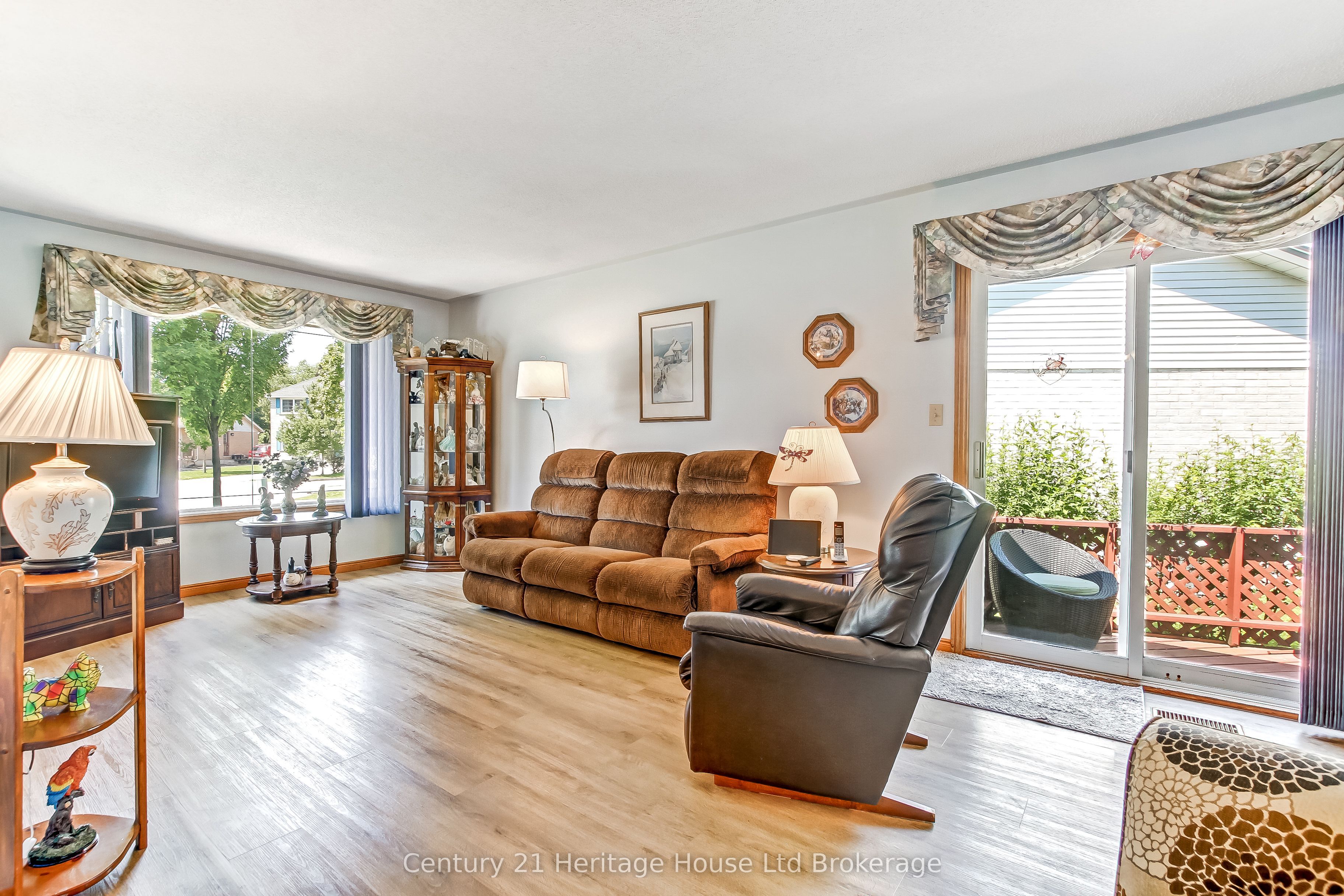27 O'ROURKE Place
