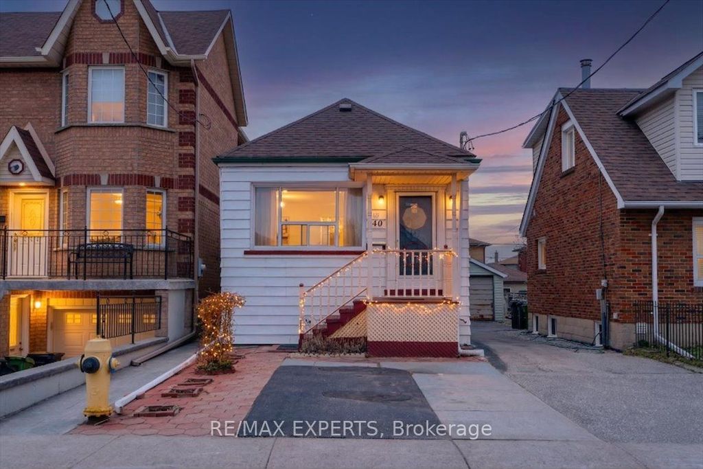 Photo of 140 Northland Avenue, Toronto, ON M6N 2E2 (MLS # W13006464)