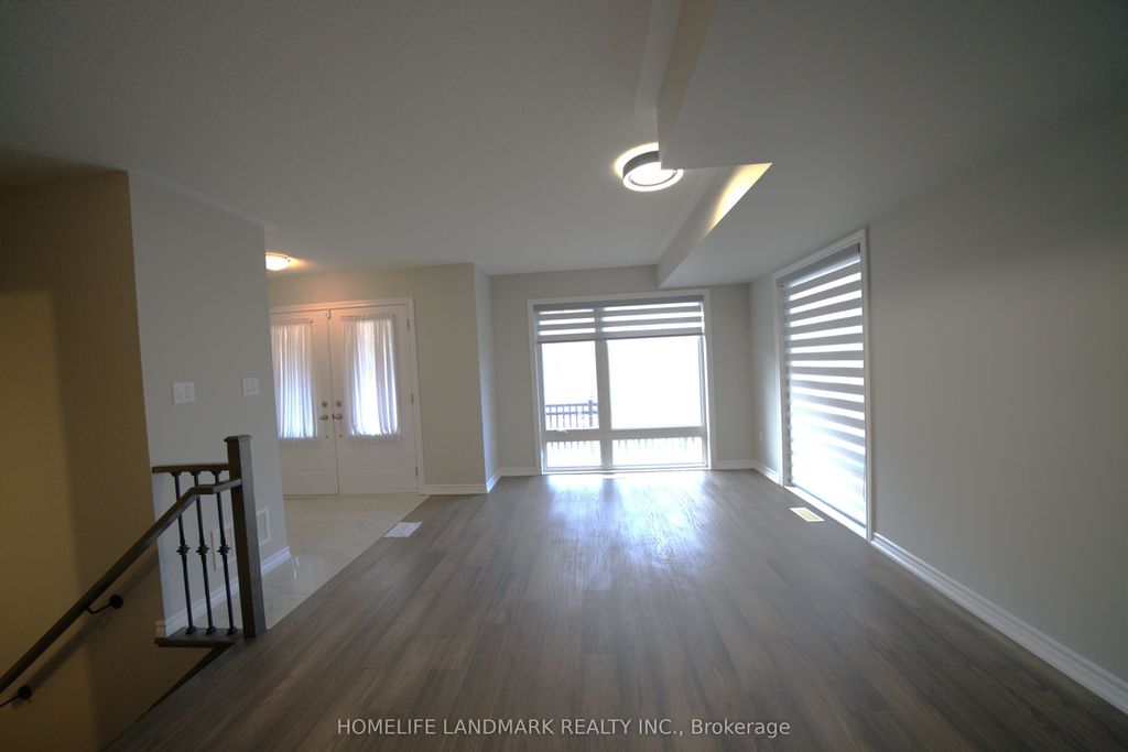 Photo of 2485 Badger Crescent #Unit 7,, Oakville, ON L6M 5L9 (MLS # W12827554)