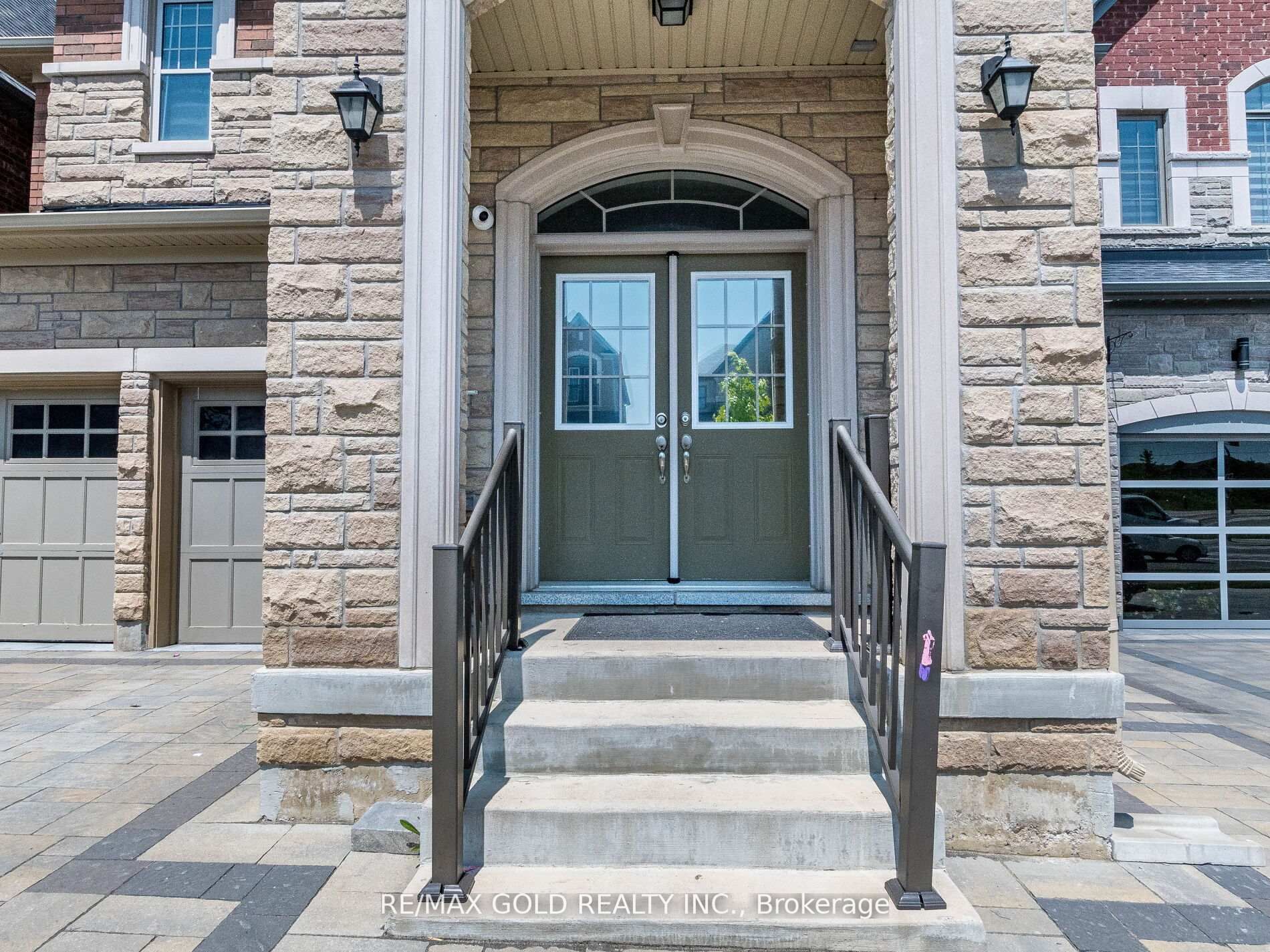 4 Wainwright Drive