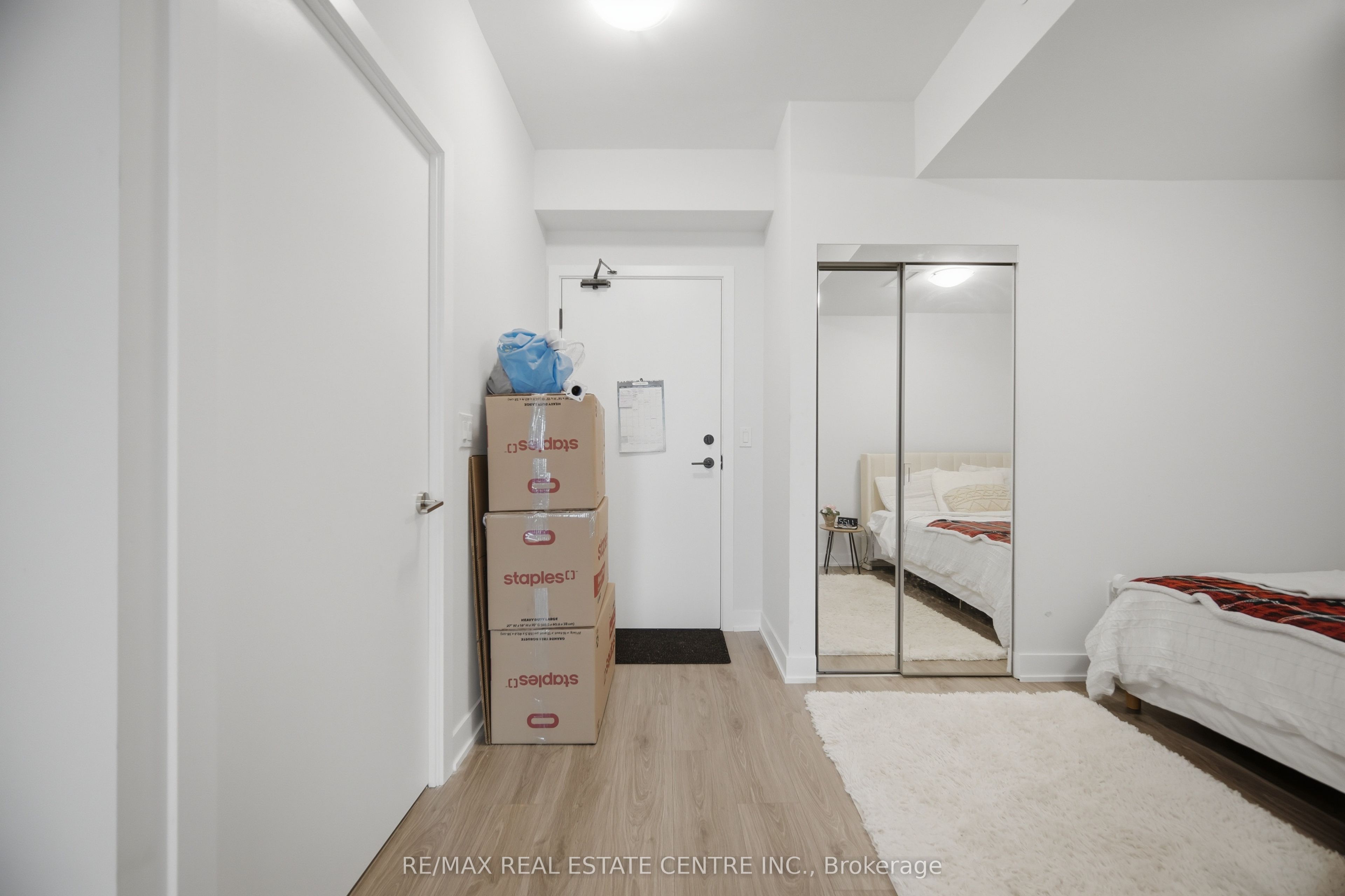 430 Square One Drive 4905