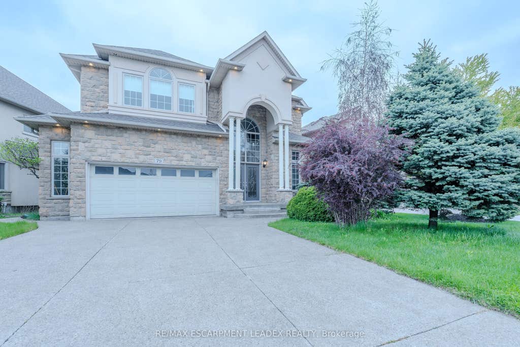 Photo of 79 Moorland Crescent, Hamilton, ON L9K 1N7 (MLS # X13144274)