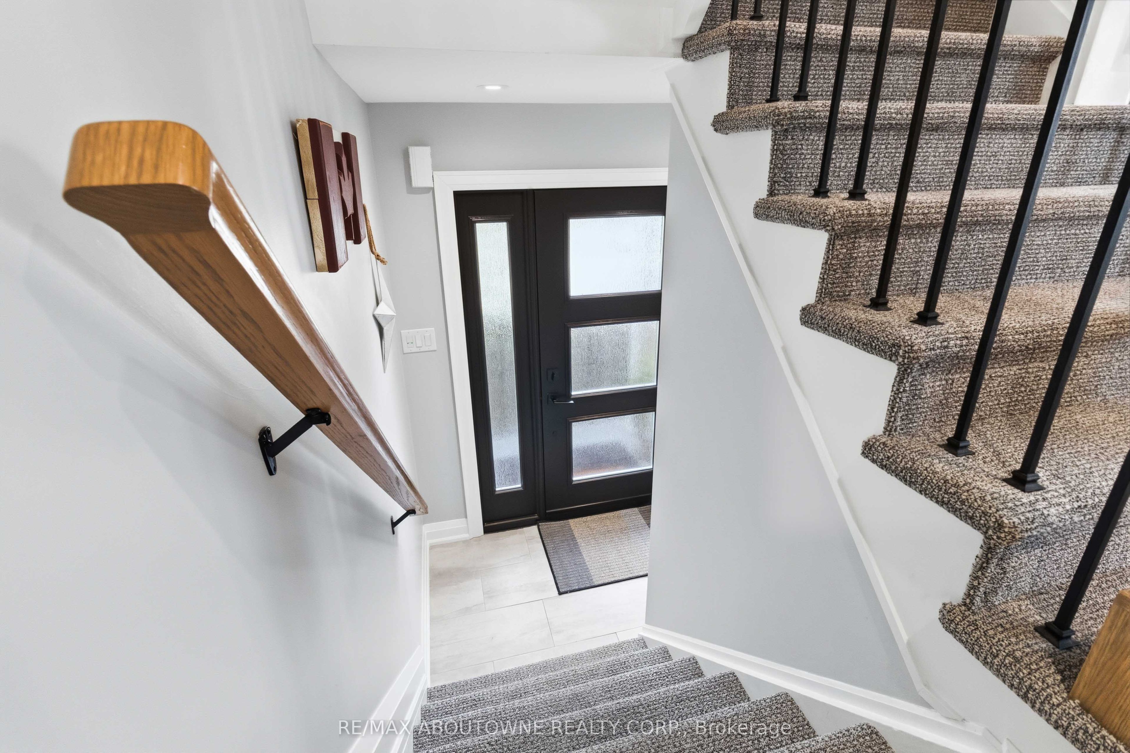 2228 Jillian Lane