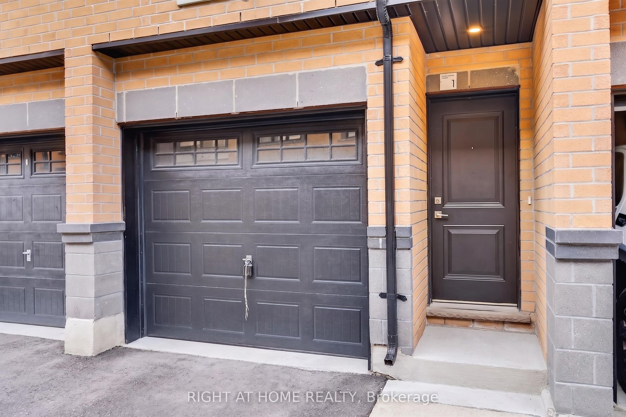 12860 Yonge Street 1