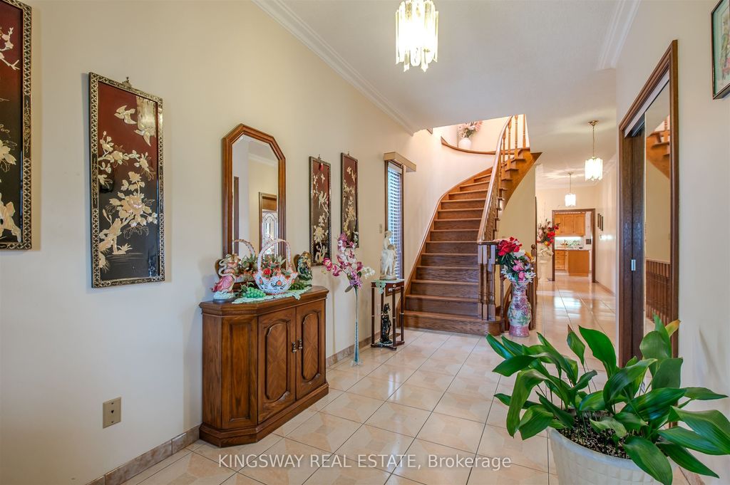 Photo of 27 Mulholland Avenue, Toronto, ON M6A 2S1 (MLS # W12969098)