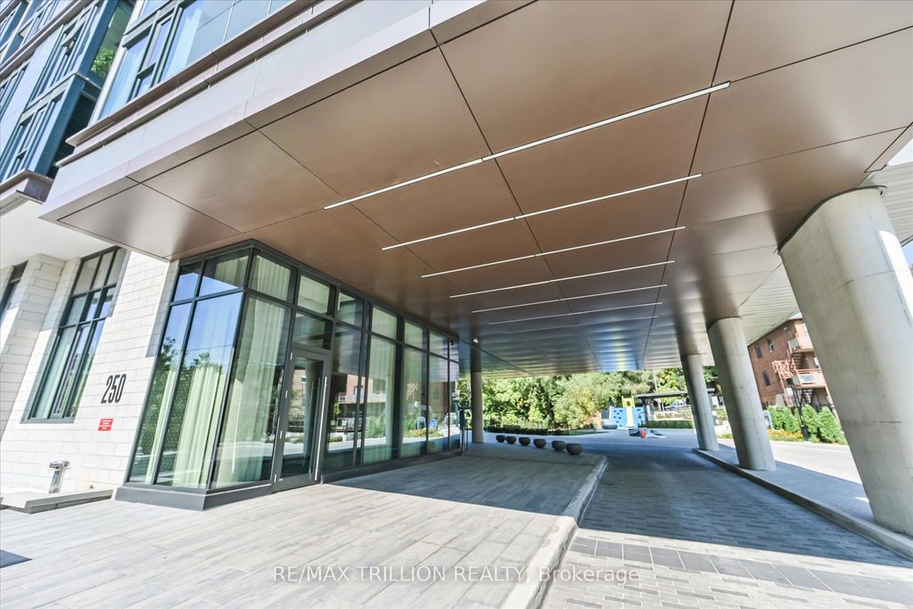 Photo of 250 Lawrence Avenue W #801, Toronto, ON M5M 1B2 (MLS # C12430238)