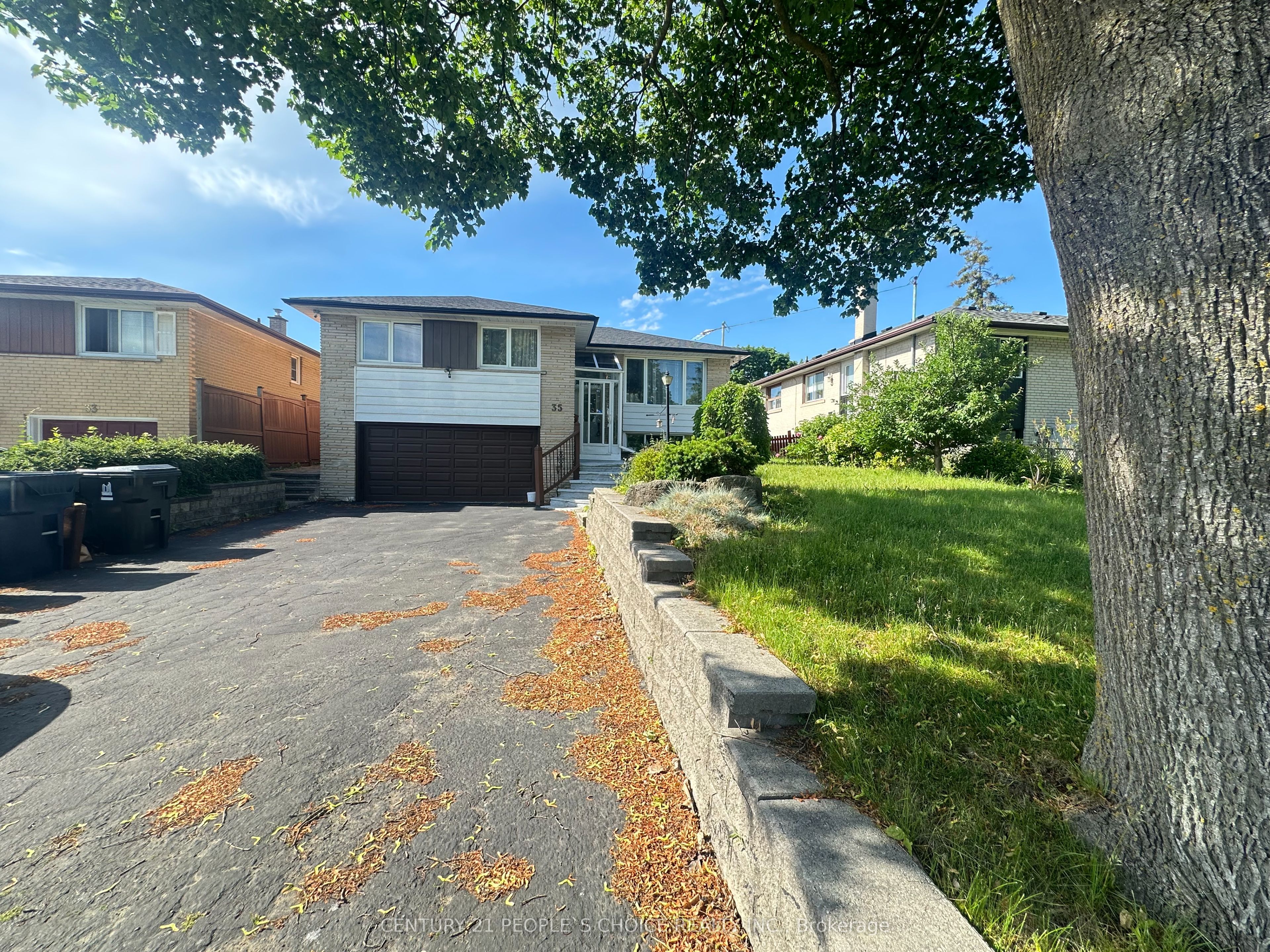 Photo 1 of 48 — 35 Westhumber Boulevard, Toronto, ON M9W 3M5