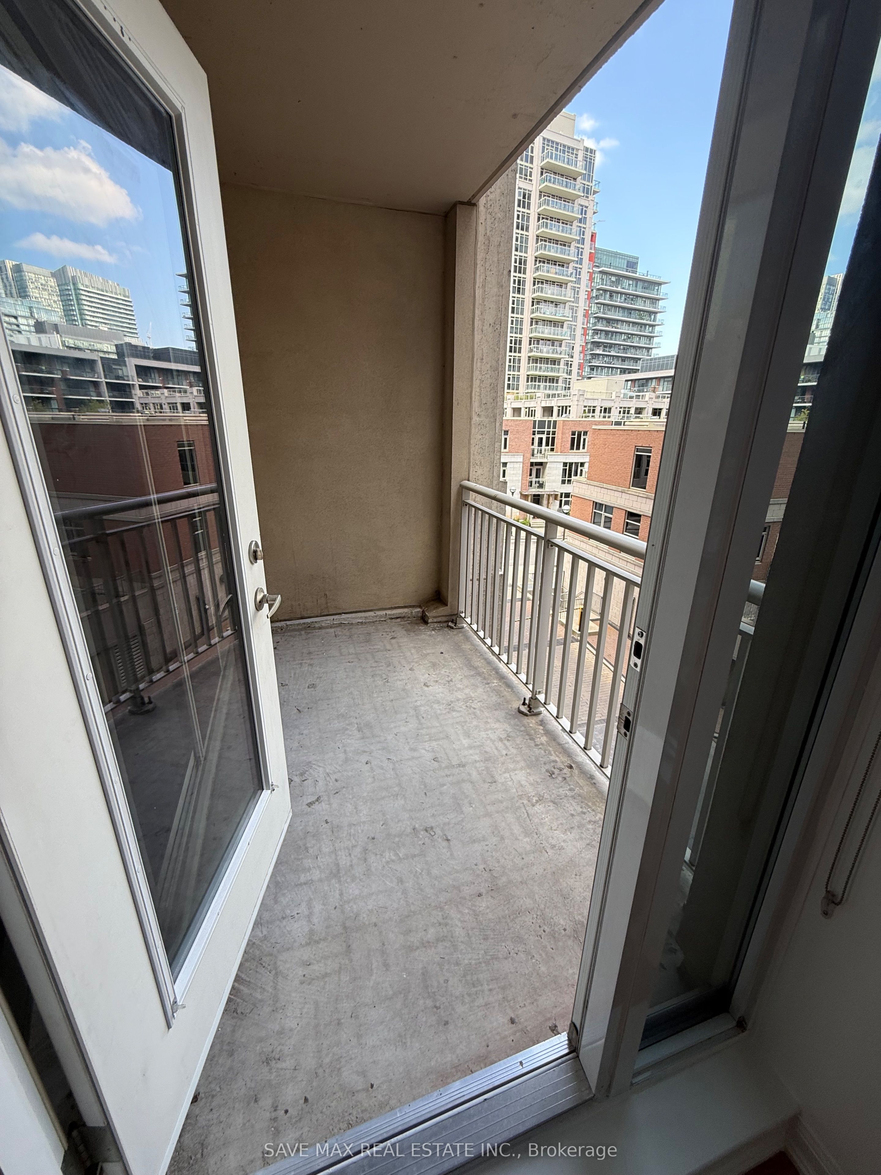 628 Fleet Street 409
