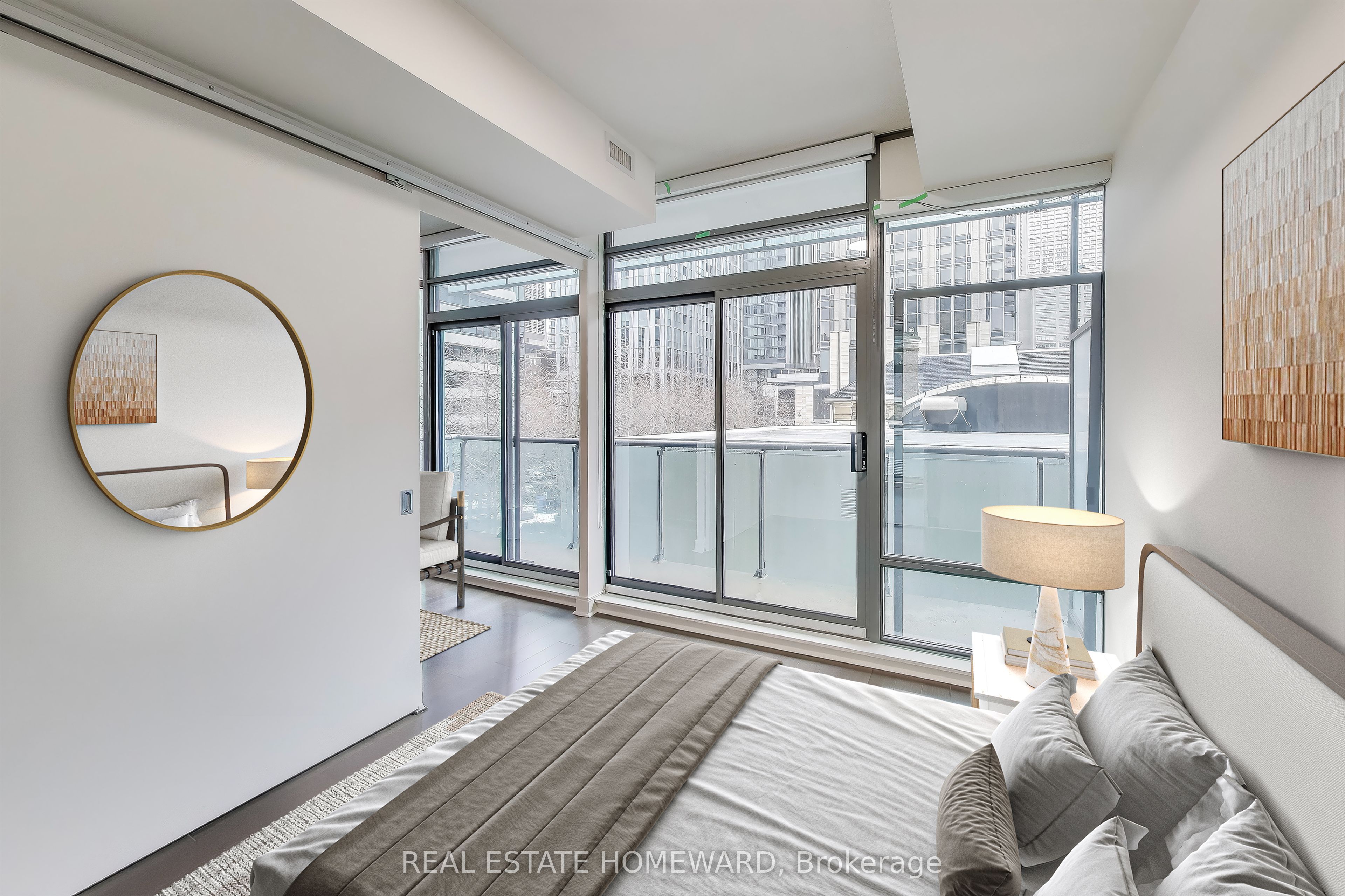 21 Scollard Street 305