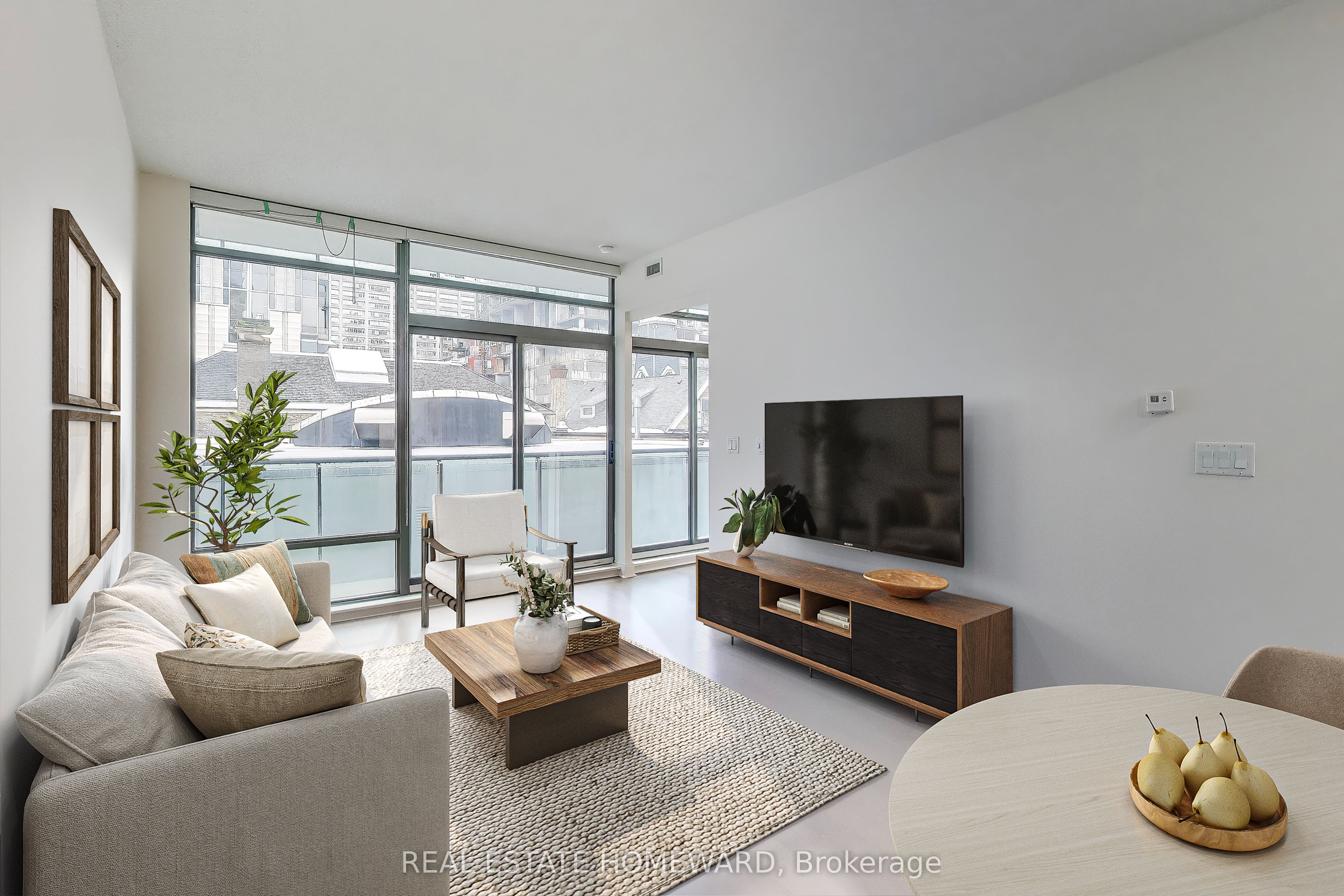 21 Scollard Street 305