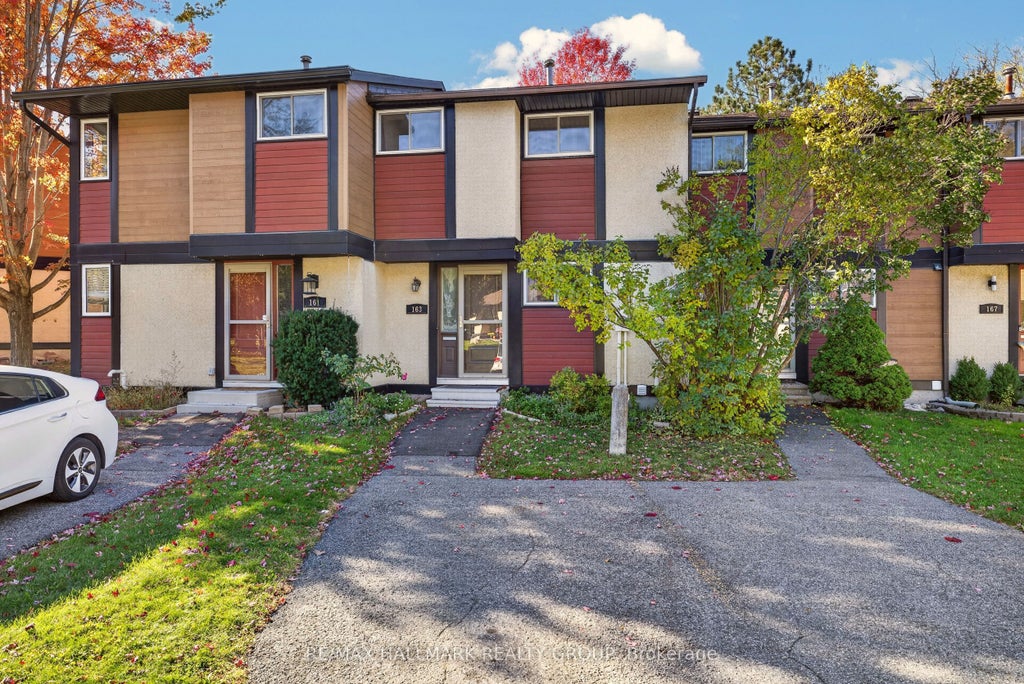 Photo of 163 McClintock Way, Kanata, ON K2L 2A5 (MLS # X14108524)