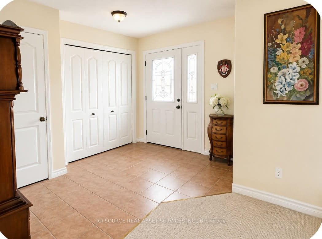 6 Edgewater Drive