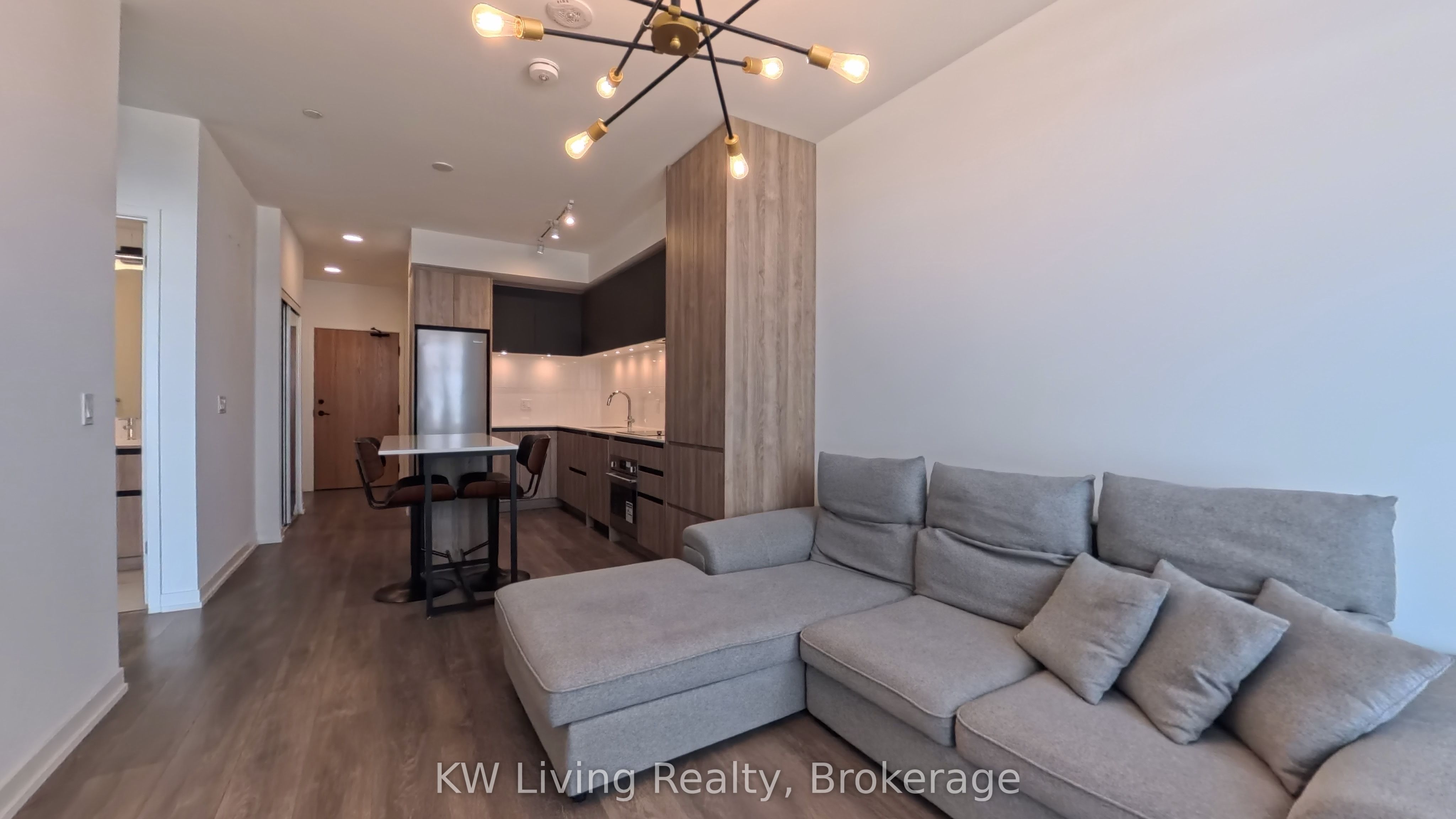 8 Beverly Glen Boulevard 418