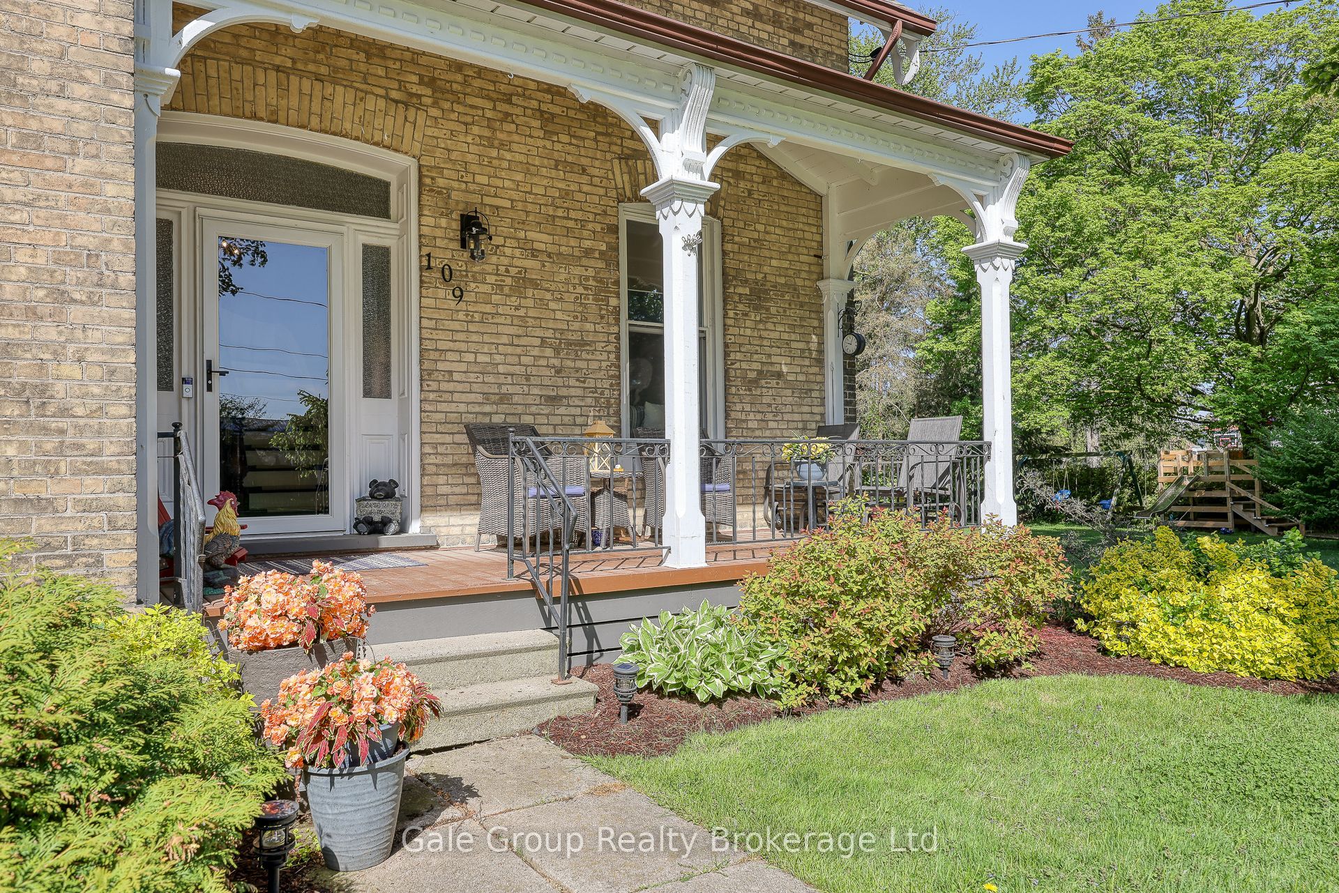 109 Huron Street