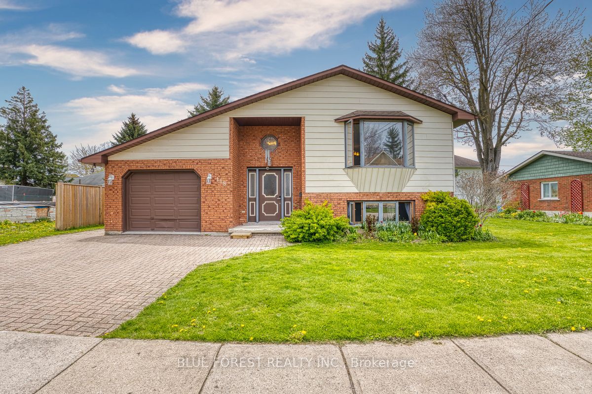 Photo 1 of 38 — 118 Trafalgar Street, West Perth, ON N0K 1N0