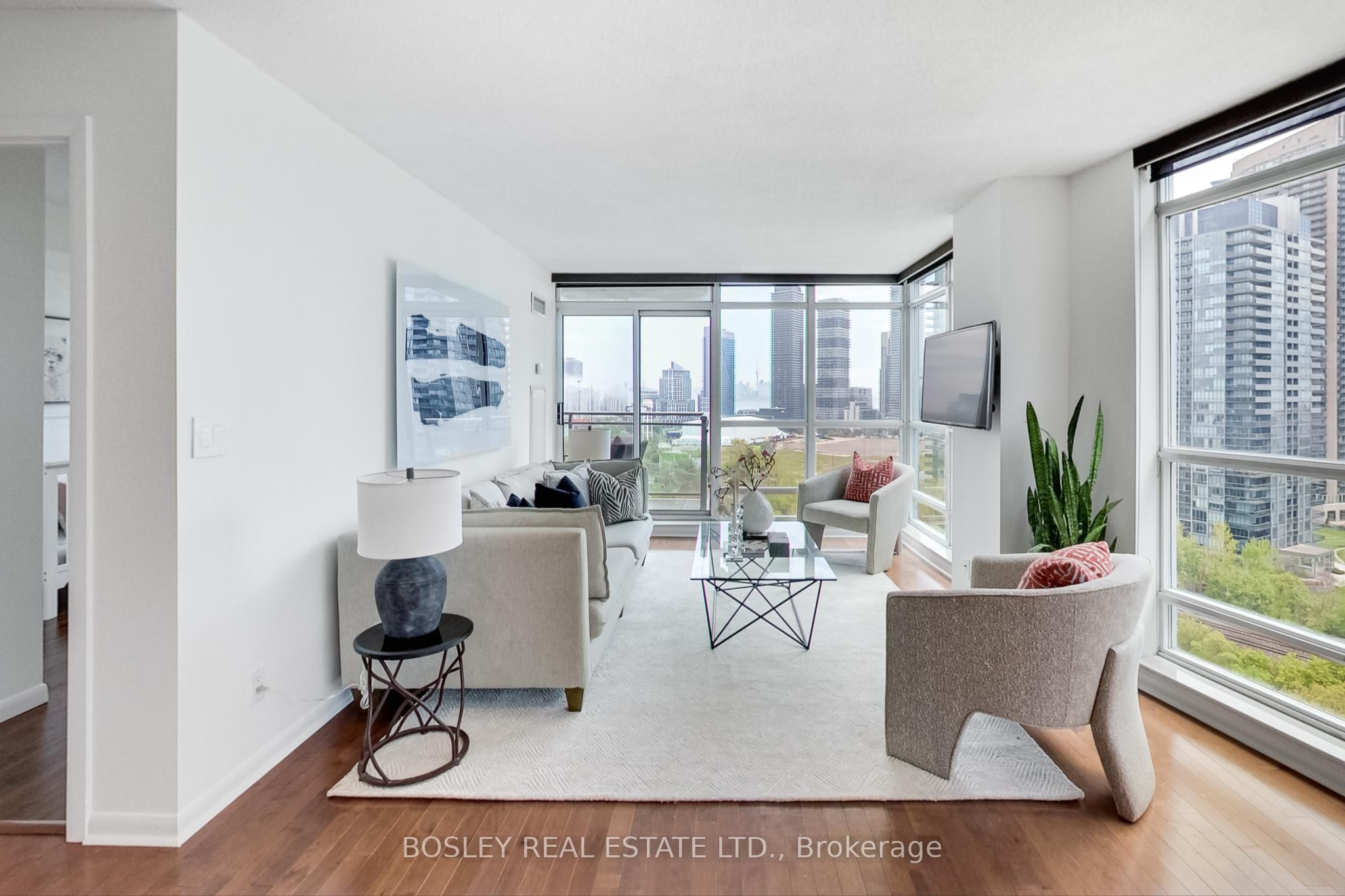 185 Legion Road N 1607