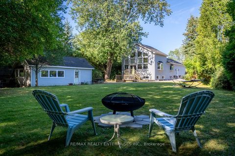 708 Montbeck Crescent Mississauga ON L5G 1P3