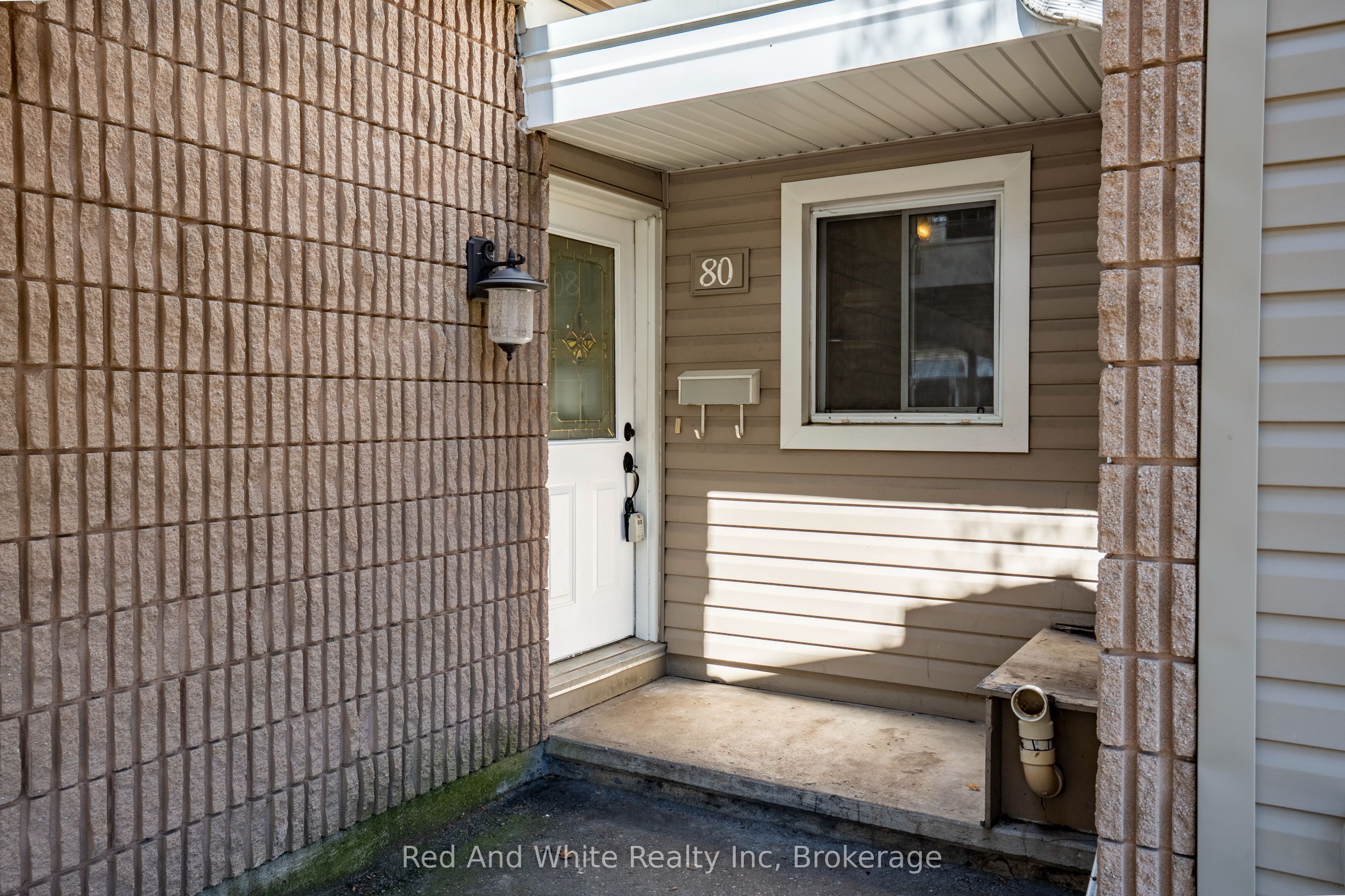 65 Glamis Road 80