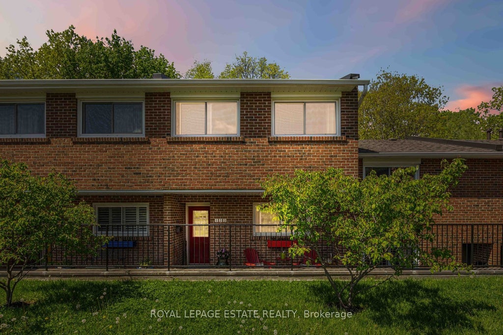 Photo of 90 Edgewood Avenue #123, Toronto, ON M4L 3H1 (MLS # E13416318)