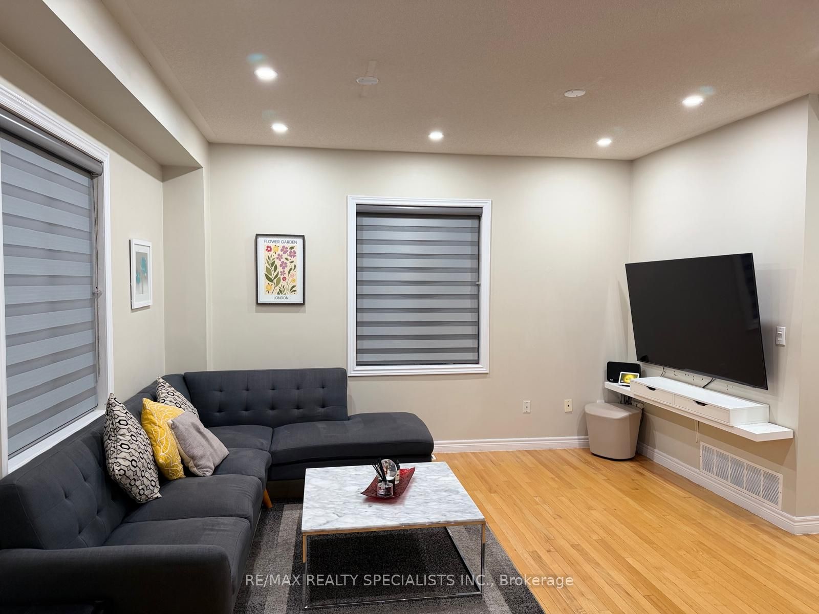 14 Viceroy Crescent