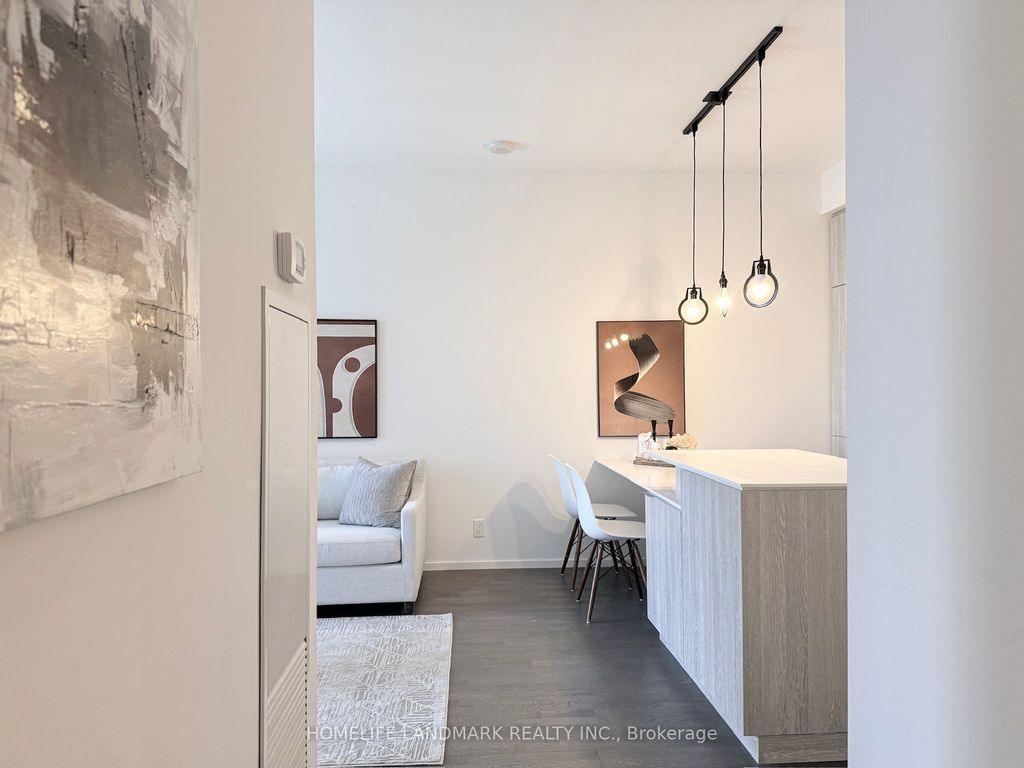 Photo of 5 St. Joseph Street #1906, Toronto, ON M4Y 1J6 (MLS # C13027676)