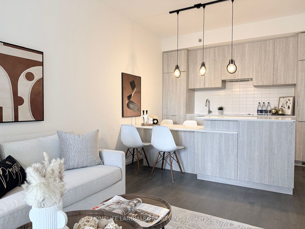 Photo of 5 St. Joseph Street #1906, Toronto, ON M4Y 1J6 (MLS # C13027676)