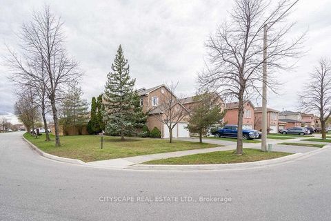 3207 Pebblewood Road Lower Mississauga ON L5N 6P5