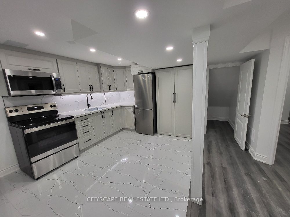 3207 Pebblewood Road Lower