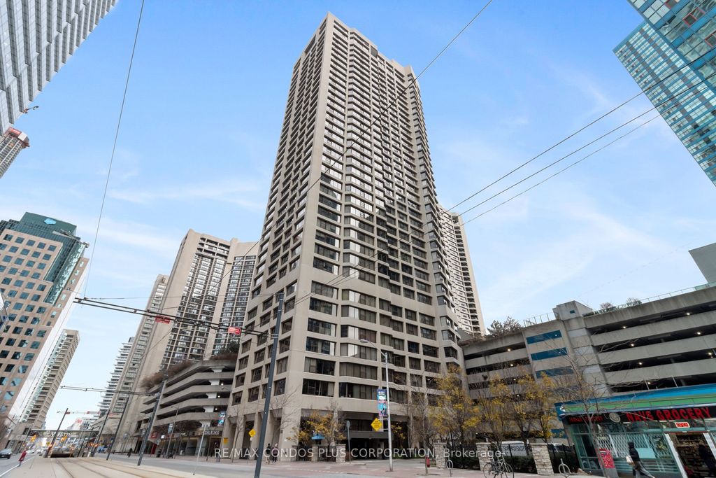 Photo of 55 Harbour Square N/A #1318, Toronto, ON M5J 2L1 (MLS # C12631490)