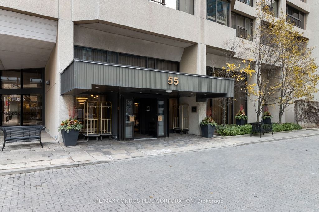 Photo of 55 Harbour Square N/A #1318, Toronto, ON M5J 2L1 (MLS # C12631490)