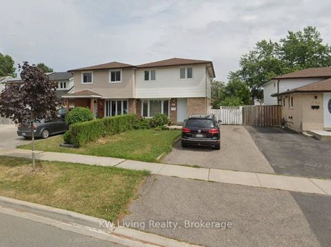 944 Blairholm Avenue Mississauga ON L5C 1G4