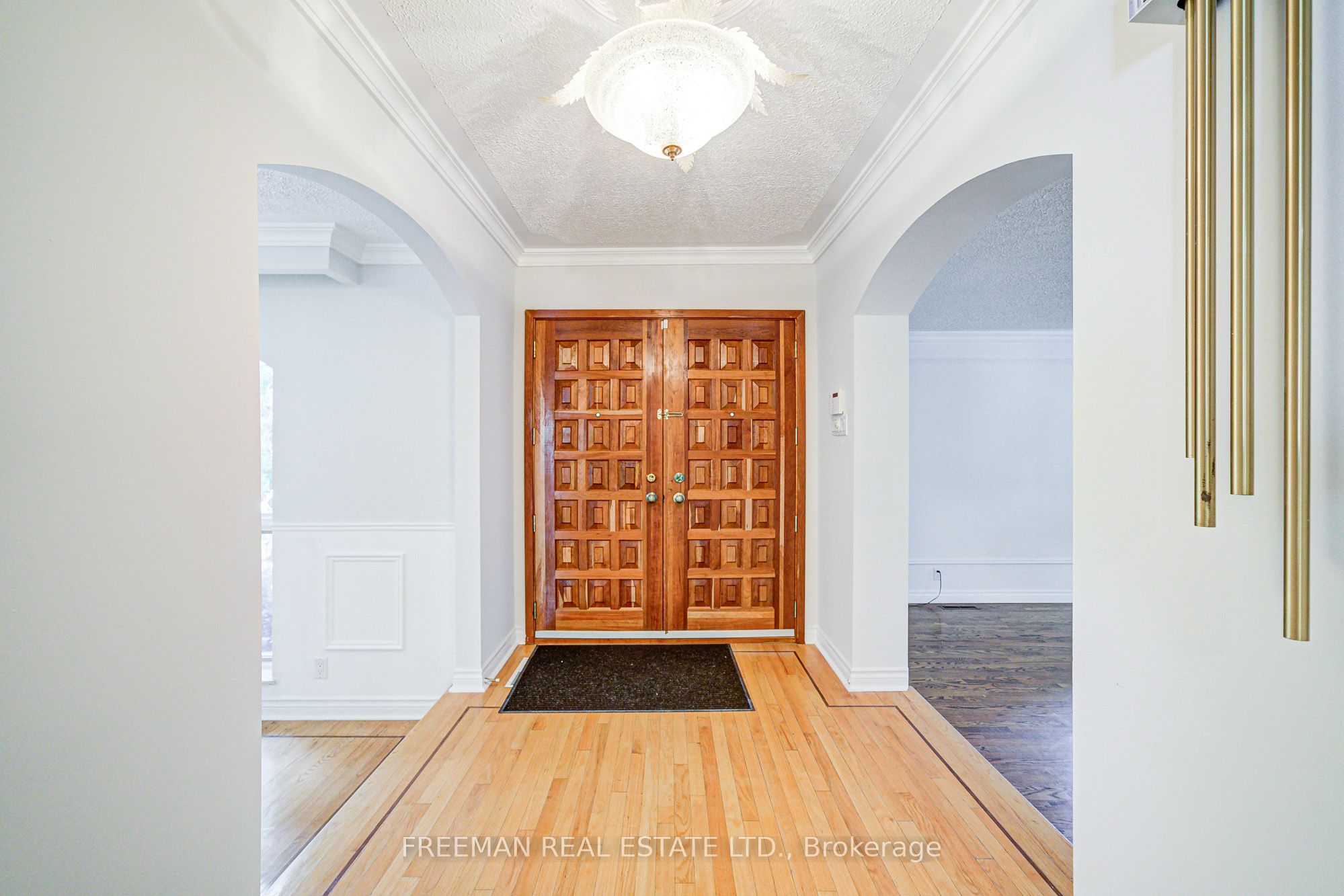 1528 Knareswood Drive