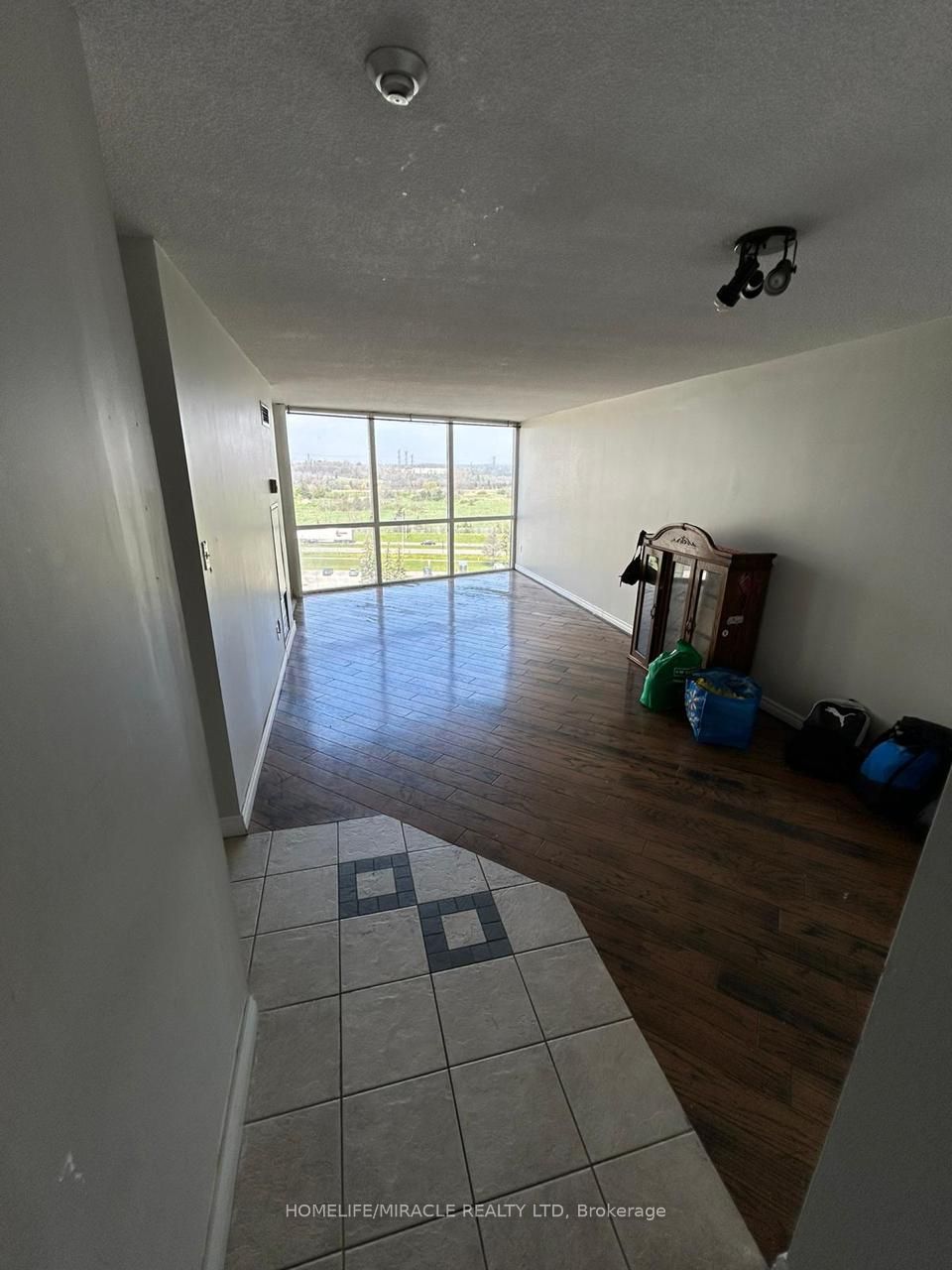 21 Markbrook Lane 906