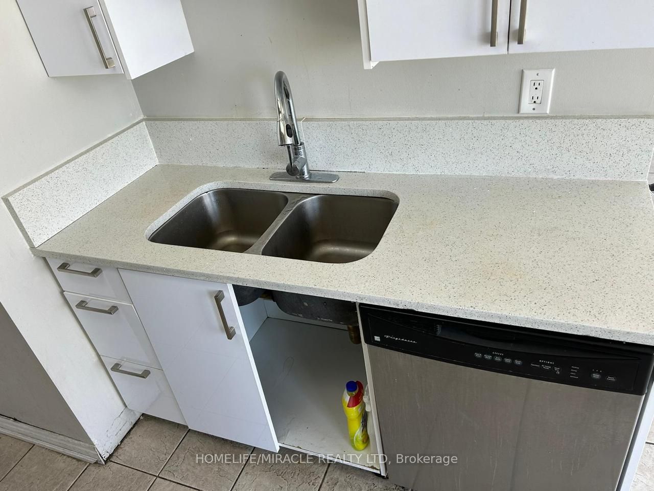 21 Markbrook Lane 906