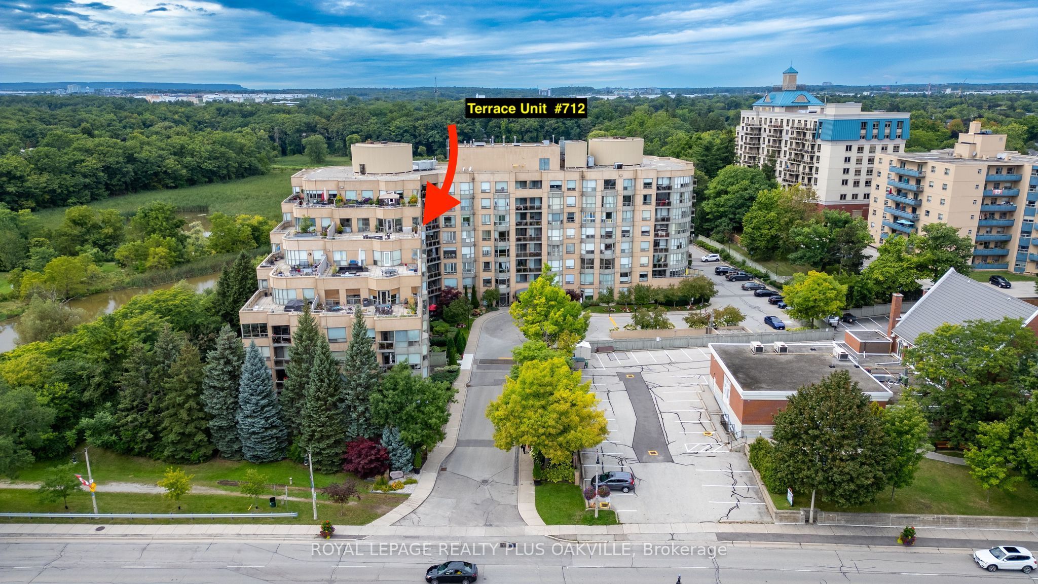 2511 Lakeshore Road W 712