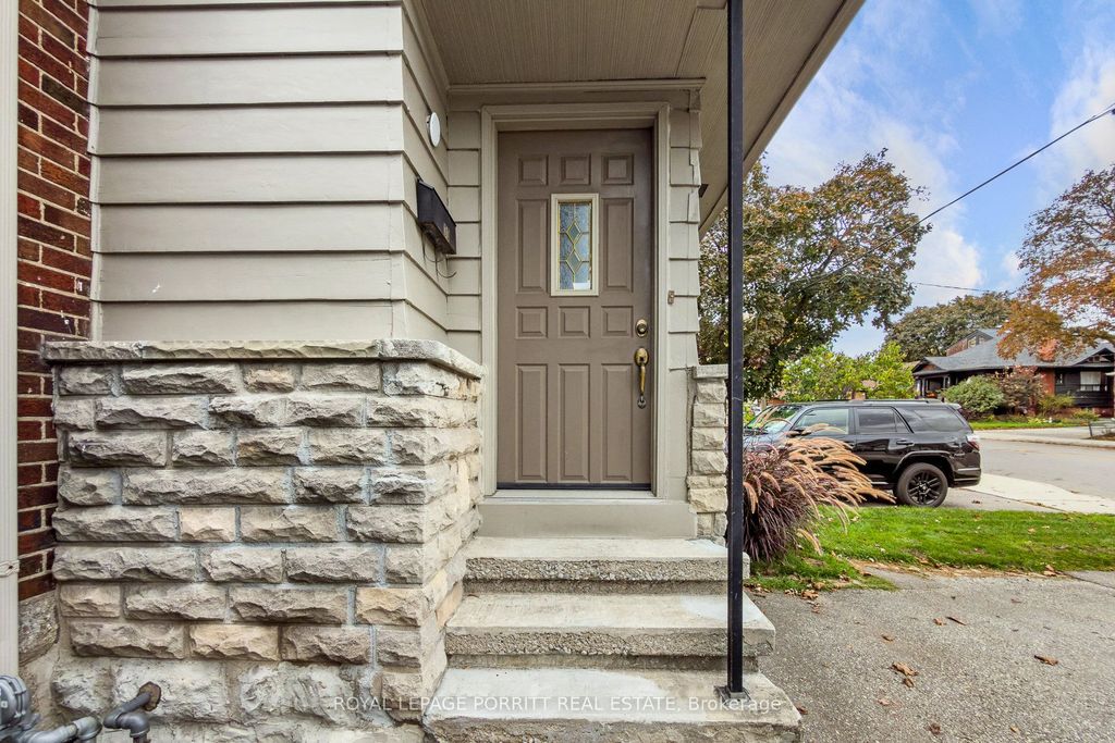 Photo of 30 Thirtieth Street, Toronto, ON M8W 3B6 (MLS # W12483206)