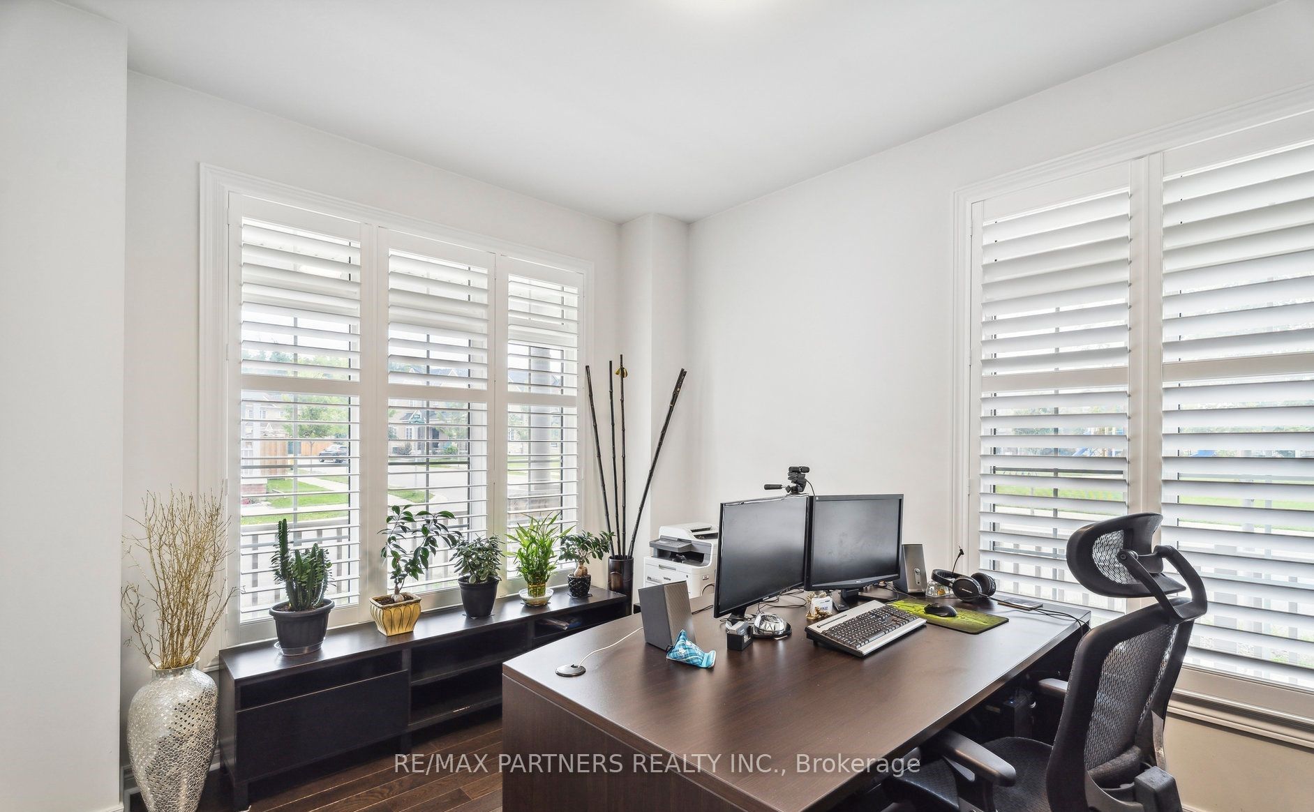 2 Portia Street