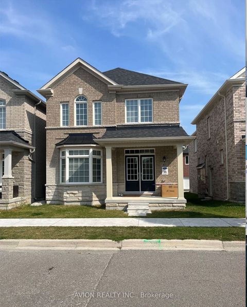 45 Albert Lewis Street coach Markham ON L6B 0Z3