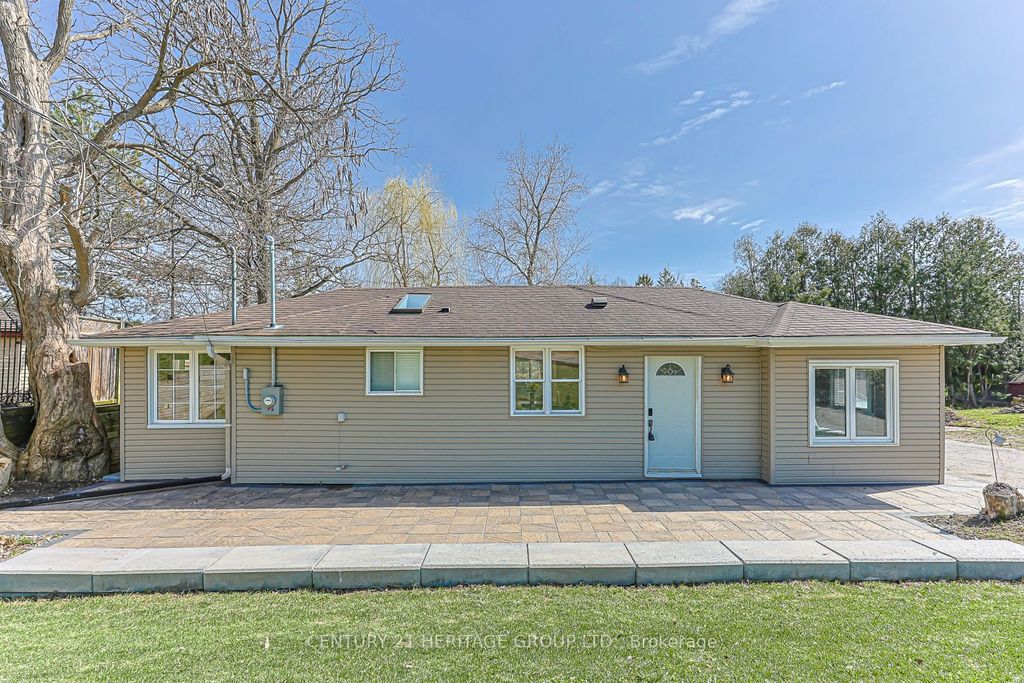 Photo of 31 Mitchell Avenue, Whitchurch-Stouffville, ON L4A 7X3 (MLS # N13045110)