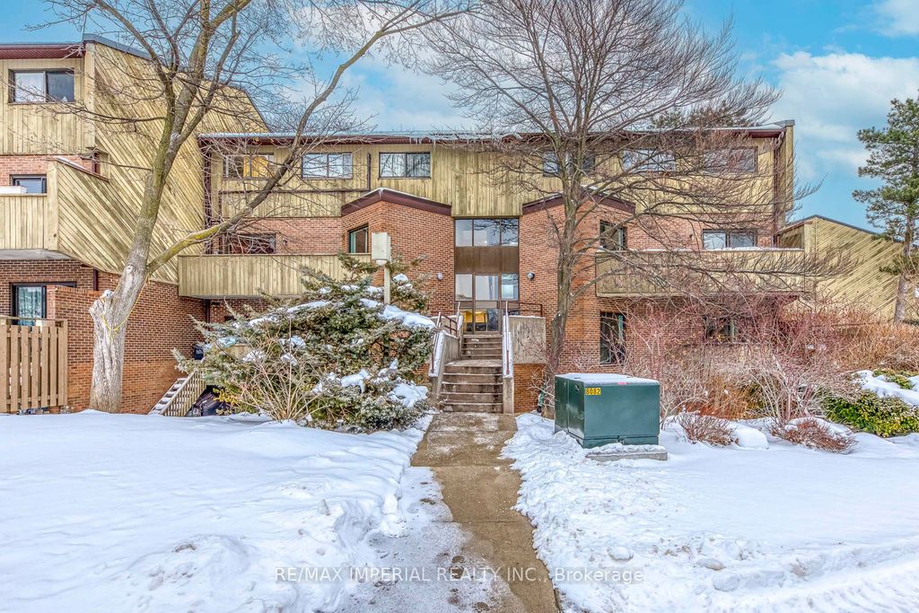 Photo of 2035 South Millway Drive #24, Mississauga, ON L5L 1R7 (MLS # W12719476)