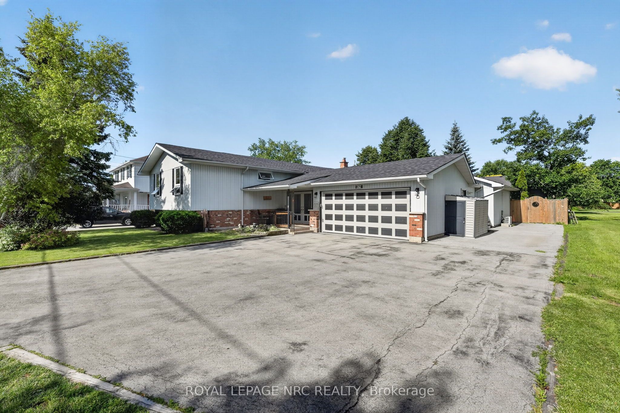 979 CRESCENT Road